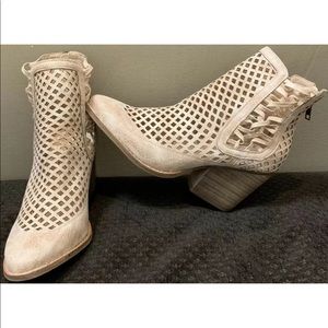 matisse walk on bootie